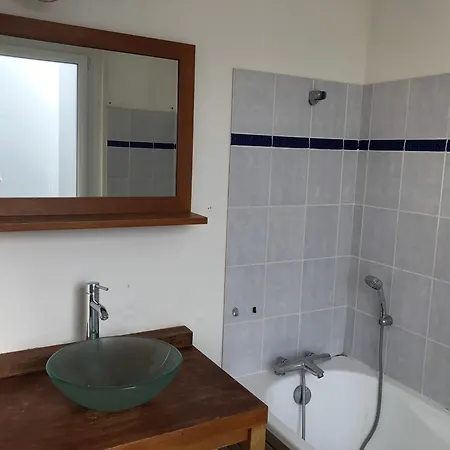 Le Voyageur Sur Le Sable Du Samedi Au Samedi Pendant Les Scolaires *